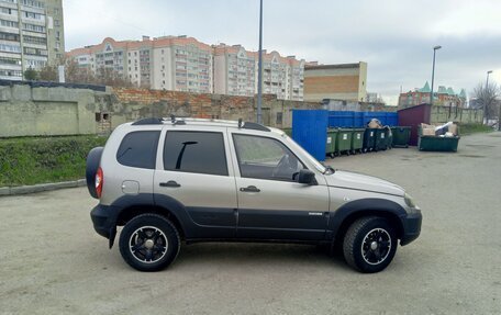 Chevrolet Niva I рестайлинг, 2012 год, 510 000 рублей, 5 фотография