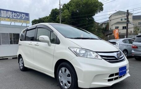 Honda Freed I, 2014 год, 740 000 рублей, 3 фотография