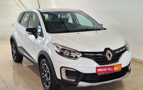 Renault Kaptur I рестайлинг, 2021 год, 1 570 000 рублей, 3 фотография