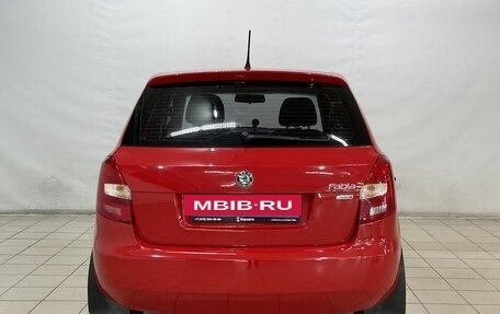 Skoda Fabia II, 2013 год, 619 900 рублей, 6 фотография