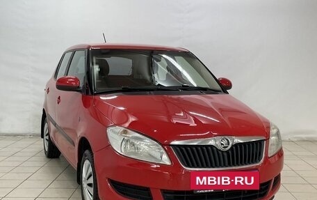 Skoda Fabia II, 2013 год, 619 900 рублей, 2 фотография
