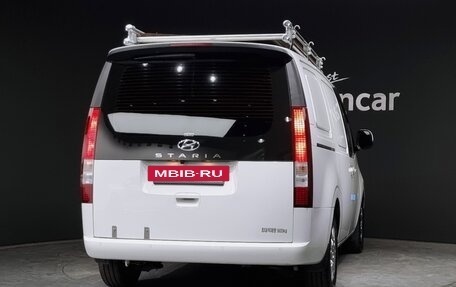 Hyundai Staria, 2022 год, 2 303 334 рублей, 5 фотография