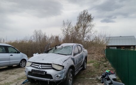 Mitsubishi L200 IV рестайлинг, 2011 год, 680 000 рублей, 4 фотография