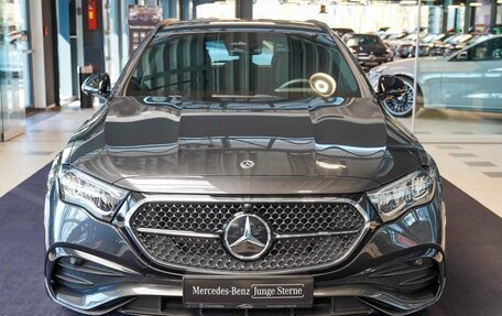 Mercedes-Benz E-Класс, 2023 год, 8 100 000 рублей, 3 фотография