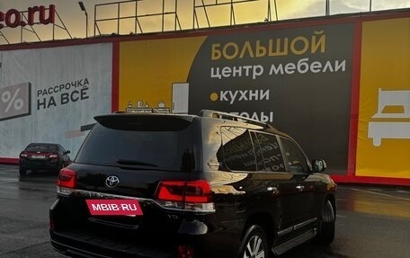 Toyota Land Cruiser 200, 2017 год, 6 500 000 рублей, 3 фотография