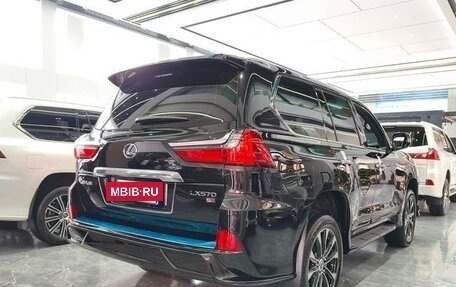 Lexus LX, 2022 год, 23 695 000 рублей, 4 фотография