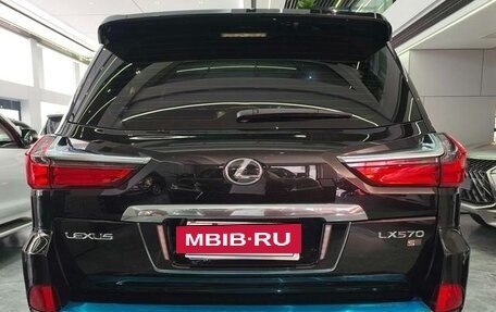 Lexus LX, 2022 год, 23 695 000 рублей, 5 фотография