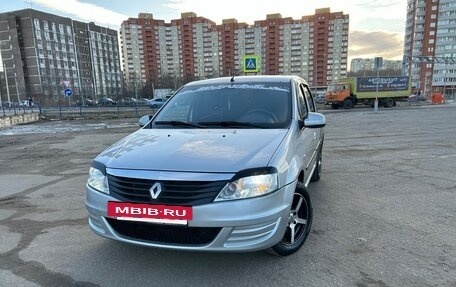 Renault Logan I, 2013 год, 555 000 рублей, 2 фотография
