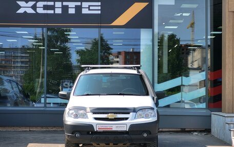 Chevrolet Niva I рестайлинг, 2018 год, 699 000 рублей, 2 фотография