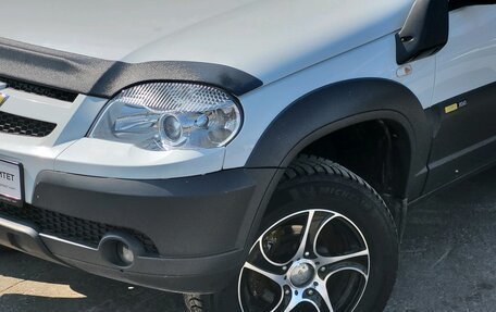 Chevrolet Niva I рестайлинг, 2018 год, 699 000 рублей, 4 фотография
