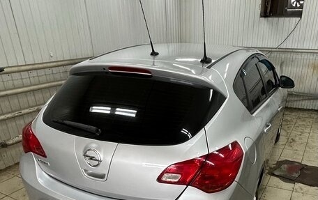 Opel Astra J, 2014 год, 900 000 рублей, 2 фотография