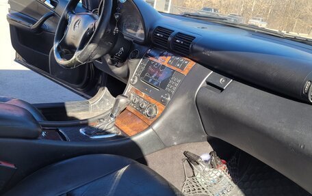 Mercedes-Benz C-Класс, 2005 год, 540 000 рублей, 8 фотография