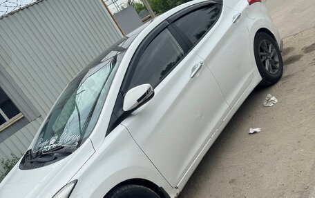 Hyundai Avante, 2011 год, 760 000 рублей, 3 фотография