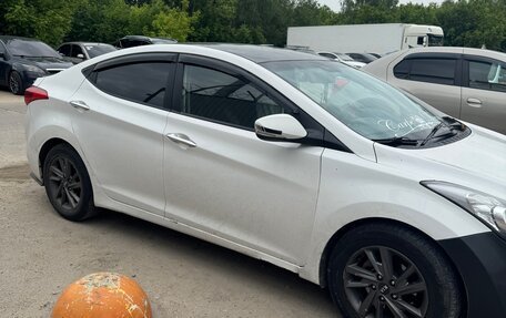 Hyundai Avante, 2011 год, 760 000 рублей, 4 фотография