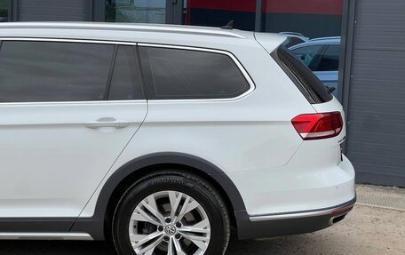 Volkswagen Passat B8 рестайлинг, 2017 год, 2 400 000 рублей, 7 фотография