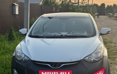 Hyundai Avante, 2011 год, 760 000 рублей, 2 фотография