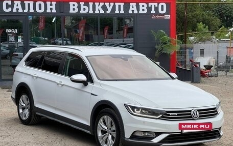Volkswagen Passat B8 рестайлинг, 2017 год, 2 400 000 рублей, 2 фотография