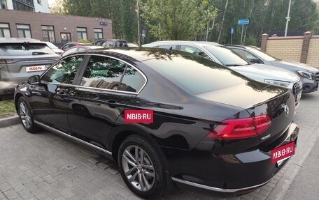 Volkswagen Passat B8 рестайлинг, 2017 год, 1 900 000 рублей, 3 фотография