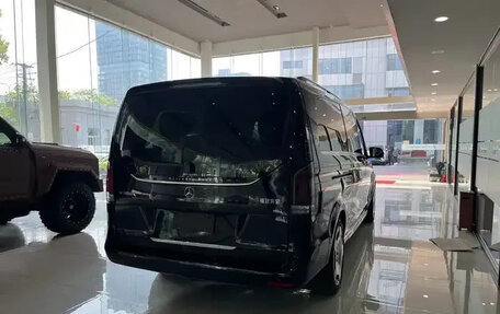 Mercedes-Benz V-Класс, 2025 год, 9 200 000 рублей, 5 фотография