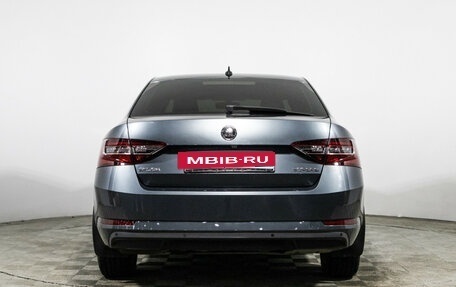 Skoda Superb III рестайлинг, 2018 год, 2 249 700 рублей, 6 фотография