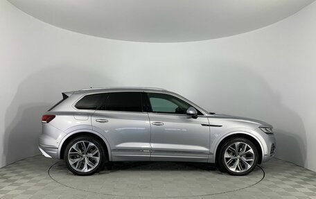 Volkswagen Touareg III, 2019 год, 4 742 000 рублей, 4 фотография