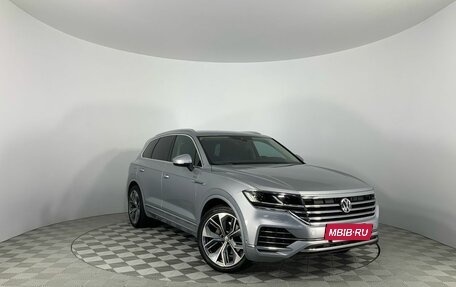 Volkswagen Touareg III, 2019 год, 4 742 000 рублей, 3 фотография
