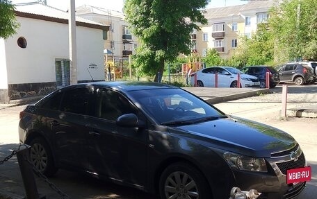 Chevrolet Cruze II, 2010 год, 820 000 рублей, 2 фотография