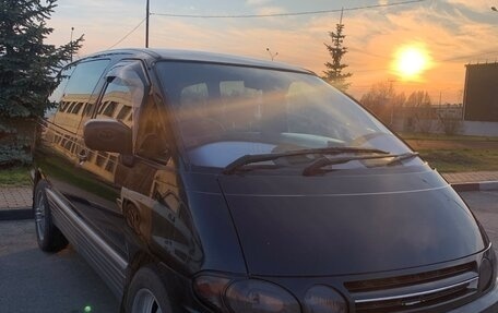 Toyota Estima III рестайлинг -2, 1997 год, 650 000 рублей, 2 фотография