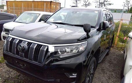 Toyota Land Cruiser Prado 150 рестайлинг 2, 2022 год, 3 984 700 рублей, 4 фотография