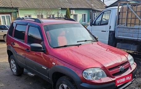 Chevrolet Niva I рестайлинг, 2013 год, 520 000 рублей, 2 фотография