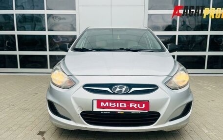 Hyundai Solaris II рестайлинг, 2011 год, 590 000 рублей, 2 фотография