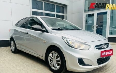 Hyundai Solaris II рестайлинг, 2011 год, 590 000 рублей, 3 фотография