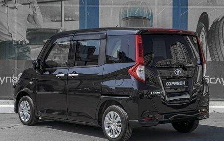 Toyota Roomy I, 2018 год, 1 369 000 рублей, 2 фотография