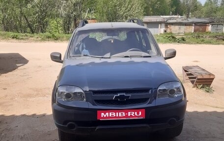 Chevrolet Niva I рестайлинг, 2004 год, 220 000 рублей, 3 фотография