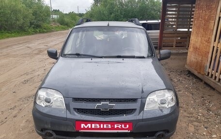 Chevrolet Niva I рестайлинг, 2004 год, 220 000 рублей, 2 фотография