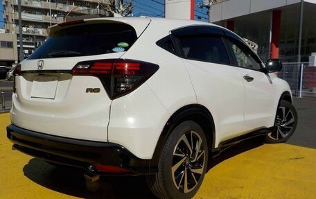 Honda Vezel, 2021 год, 1 379 000 рублей, 2 фотография