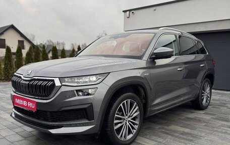 Skoda Kodiaq I, 2022 год, 2 300 000 рублей, 1 фотография