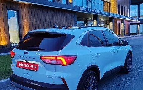 Ford Escape, 2020 год, 2 385 000 рублей, 7 фотография