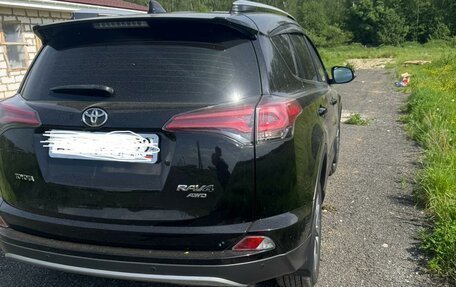 Toyota RAV4, 2019 год, 2 700 000 рублей, 3 фотография