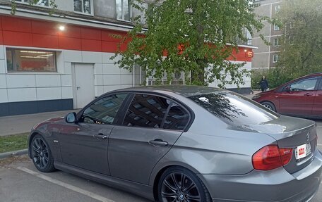 BMW 3 серия, 2010 год, 1 100 000 рублей, 2 фотография