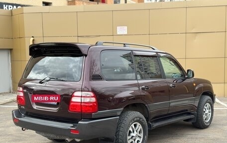 Toyota Land Cruiser 100 рестайлинг 2, 2004 год, 2 150 000 рублей, 5 фотография