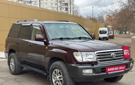 Toyota Land Cruiser 100 рестайлинг 2, 2004 год, 2 150 000 рублей, 3 фотография