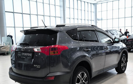 Toyota RAV4, 2015 год, 1 750 000 рублей, 5 фотография