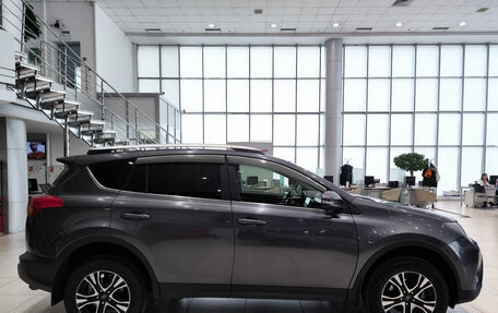 Toyota RAV4, 2015 год, 1 750 000 рублей, 4 фотография