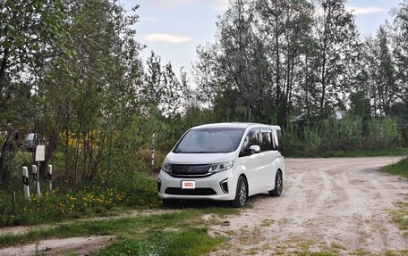 Honda Stepwgn IV, 2015 год, 1 650 000 рублей, 6 фотография