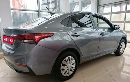 Hyundai Solaris II рестайлинг, 2018 год, 3 фотография
