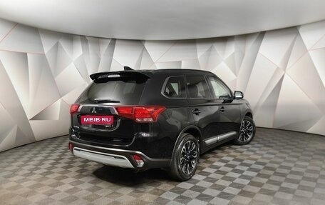 Mitsubishi Outlander III рестайлинг 3, 2021 год, 2 383 000 рублей, 2 фотография