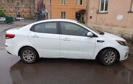 KIA Rio III рестайлинг, 2017 год, 1 000 000 рублей, 2 фотография