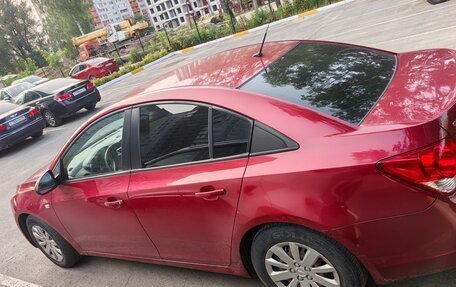 Chevrolet Cruze II, 2010 год, 580 000 рублей, 4 фотография
