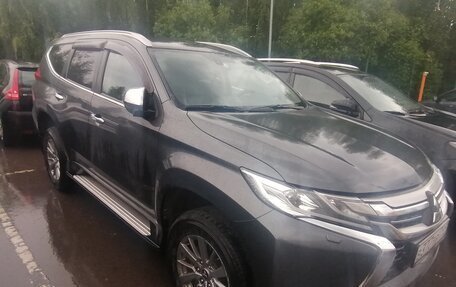 Mitsubishi Pajero Sport III рестайлинг, 2019 год, 2 800 000 рублей, 2 фотография
